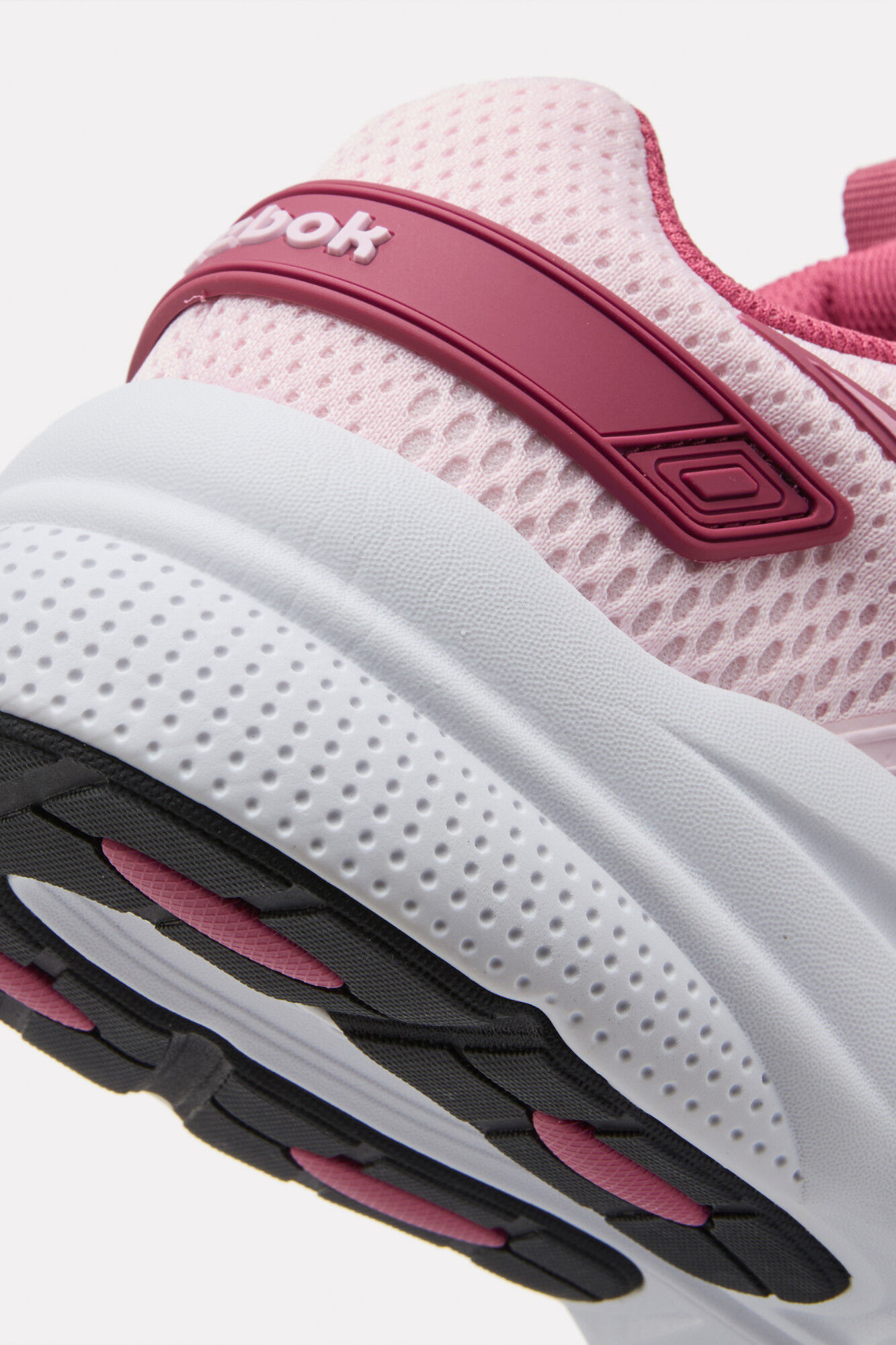 Reebok Chinelos de quarto Relora rosa