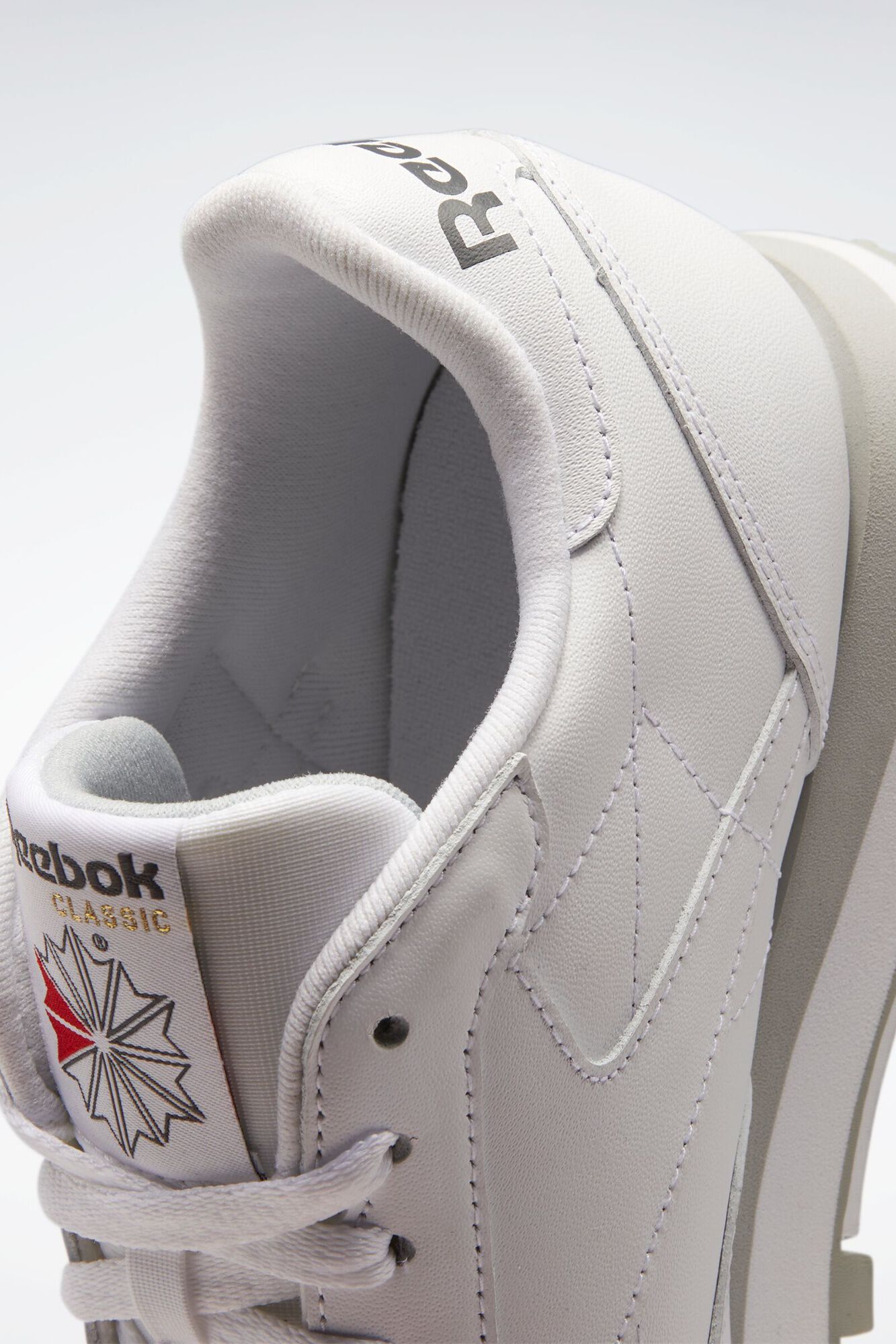 Reebok T&ecirc;nis desportiva de couro Reebok Classic branco
