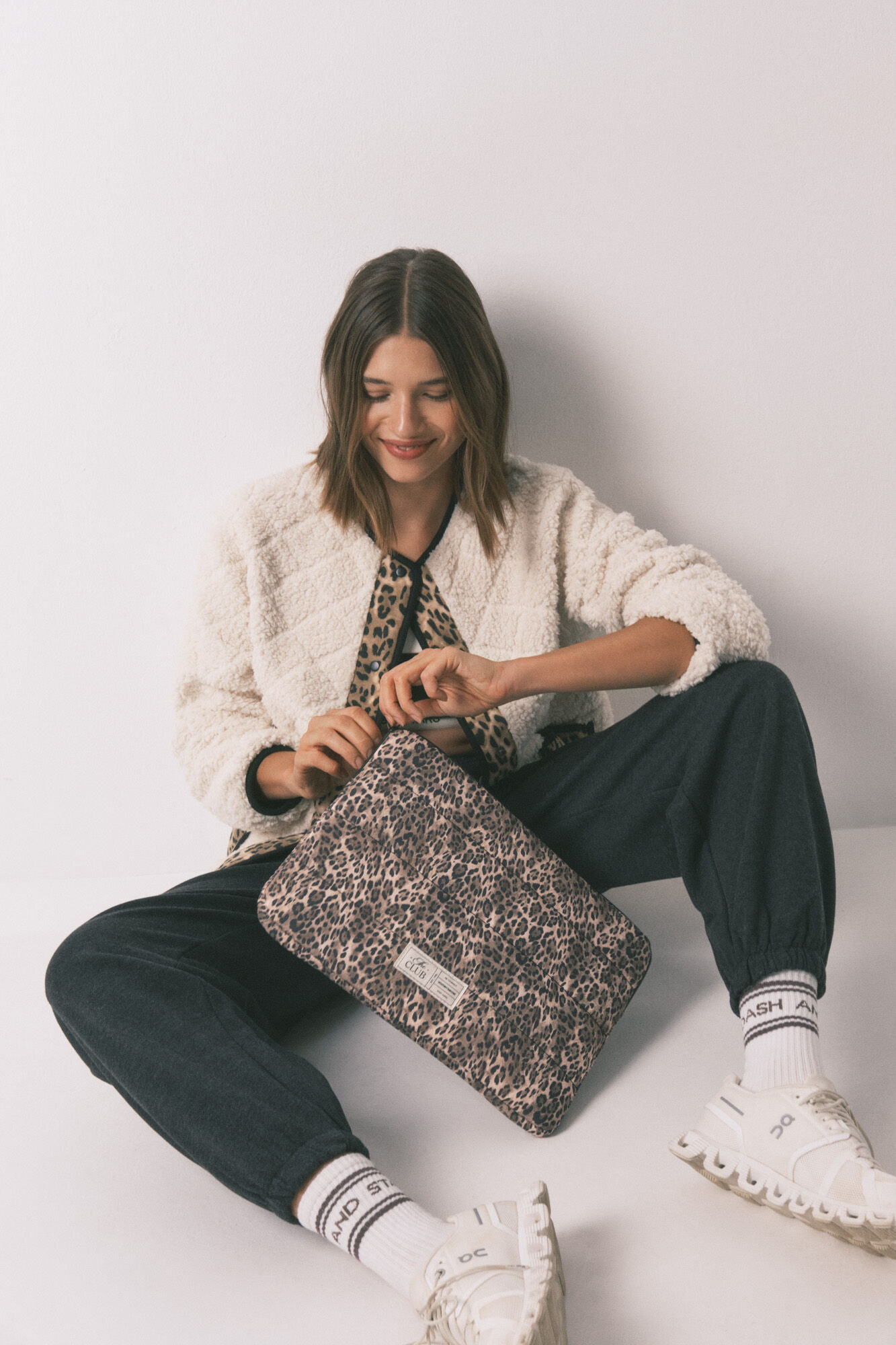 Women'secret Capa de computador de nylon com estampa animal cru