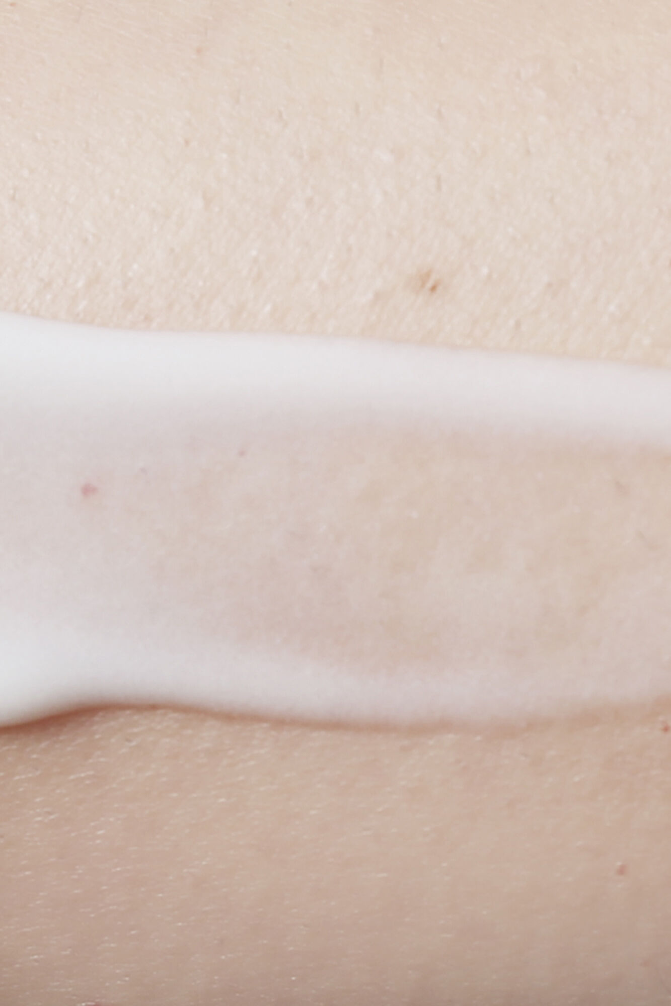 Suntique Crema protector solar I'm Safe for Sensitive Skin estampado