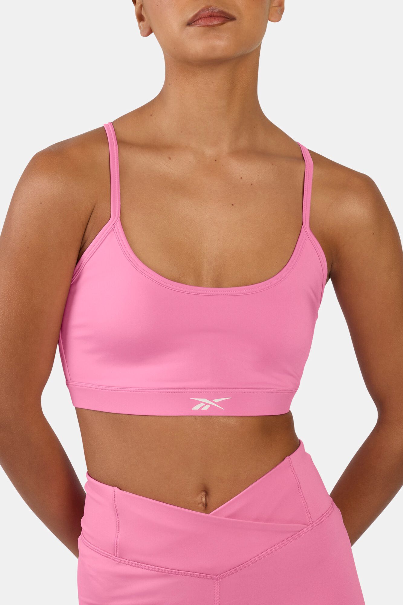 Reebok Sujetador deportivo tirantes finos