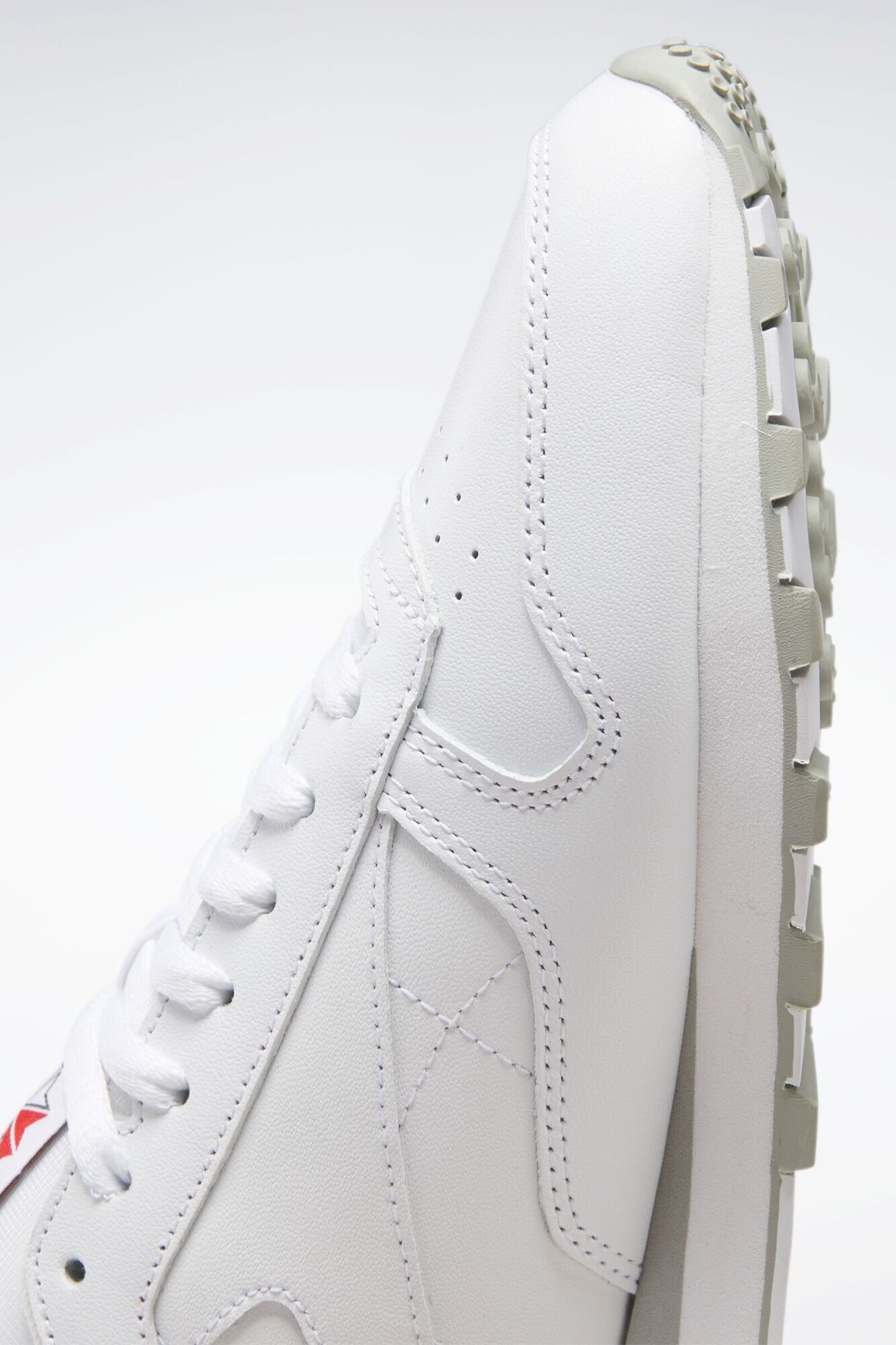 Reebok T&ecirc;nis desportiva de couro Reebok Classic branco