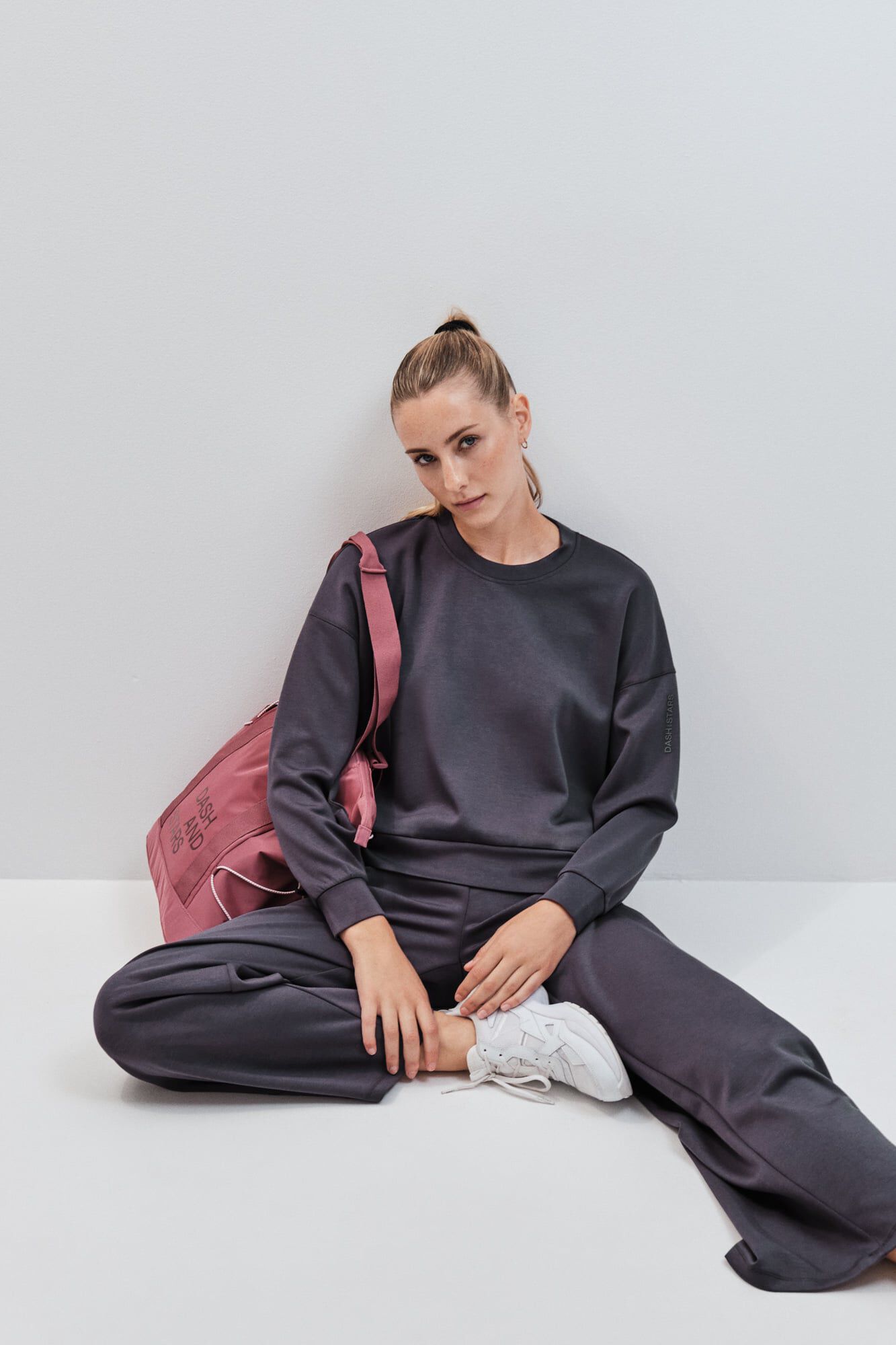Womensecret Conjunto de sweatshirt e cal&ccedil;a 