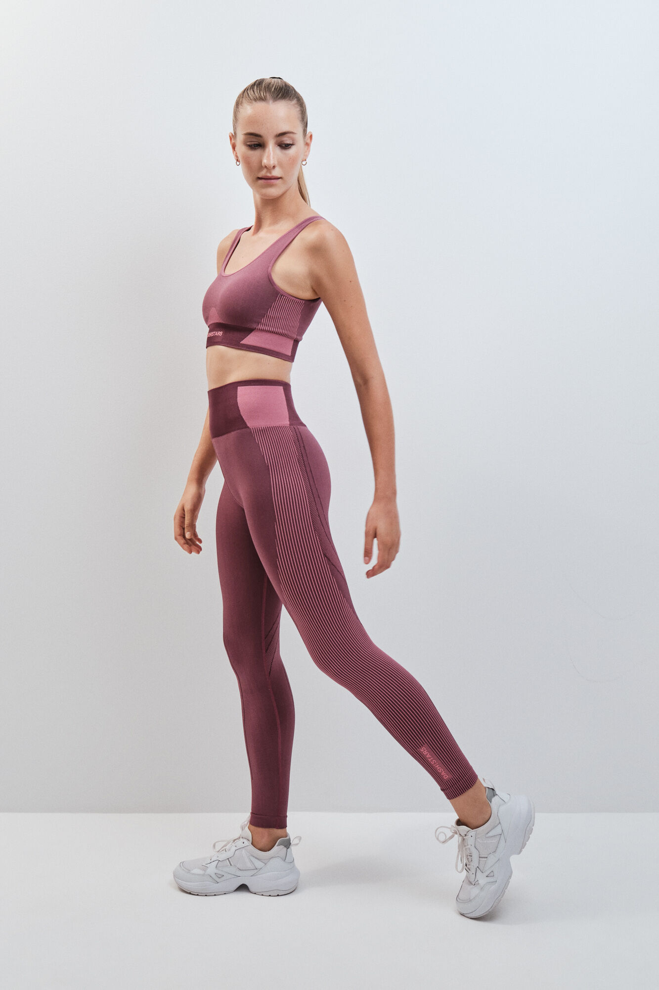 Womensecret Conjunto de soutien e legging 