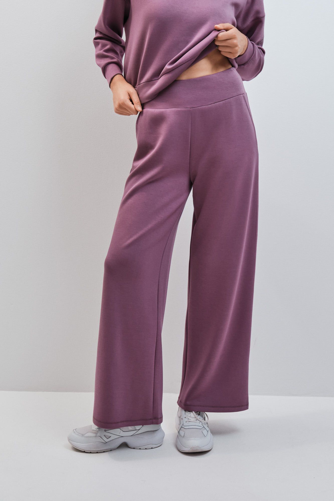 Womensecret Conjunto de sweatshirt e cal&ccedil;a 