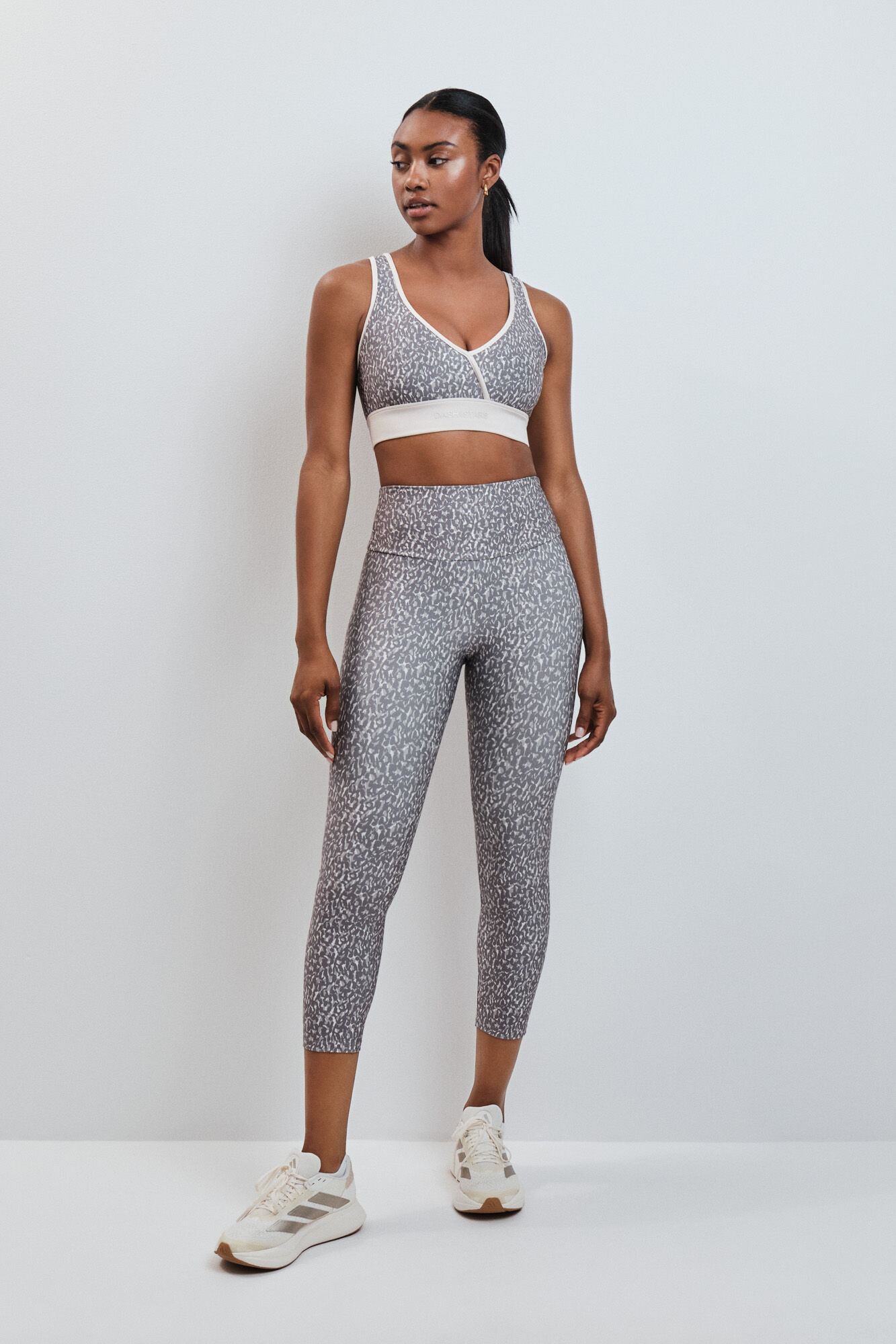 Womensecret Conjunto de soutien e legging 