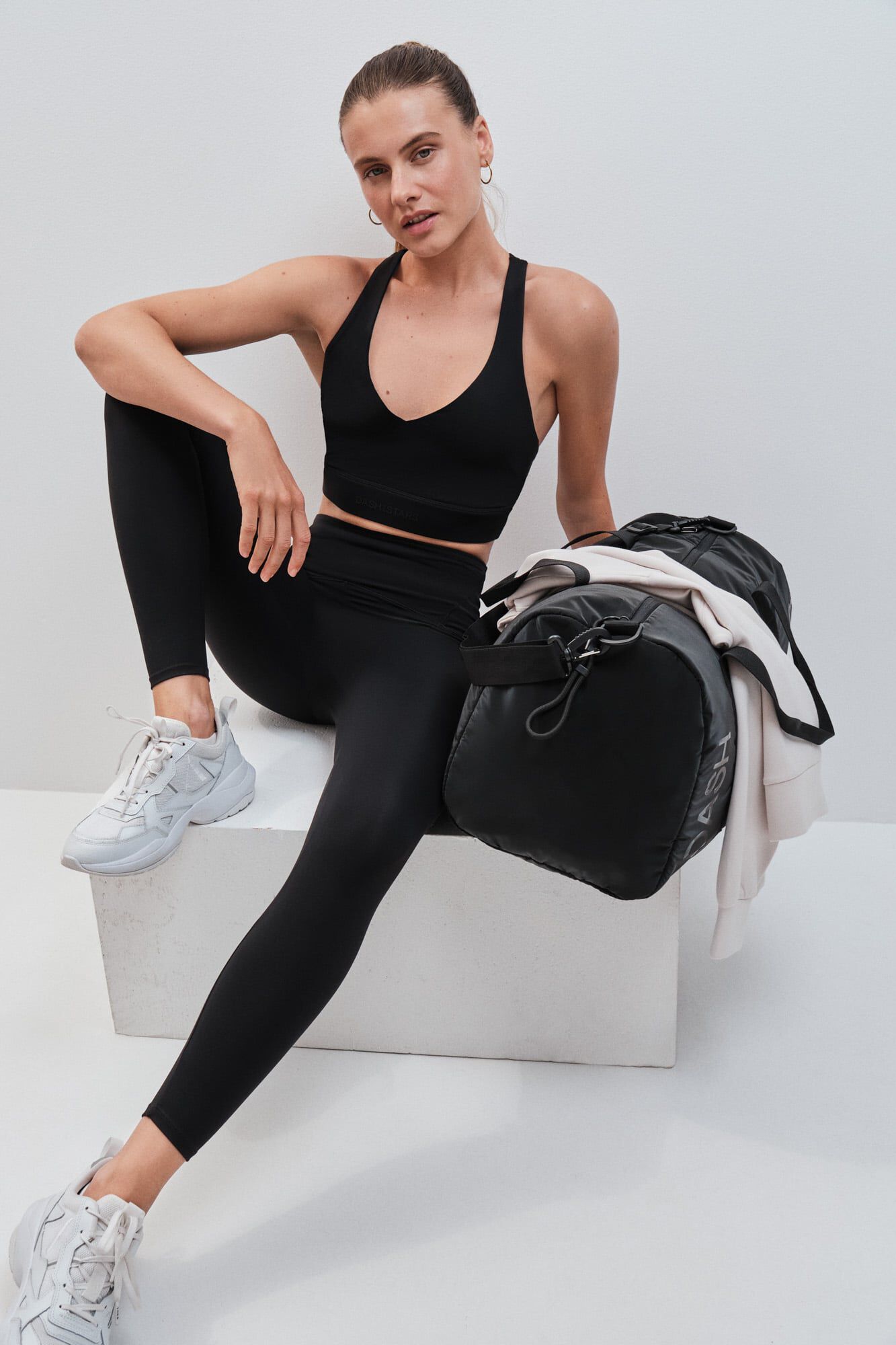Womensecret Conjunto de soutien e legging 
